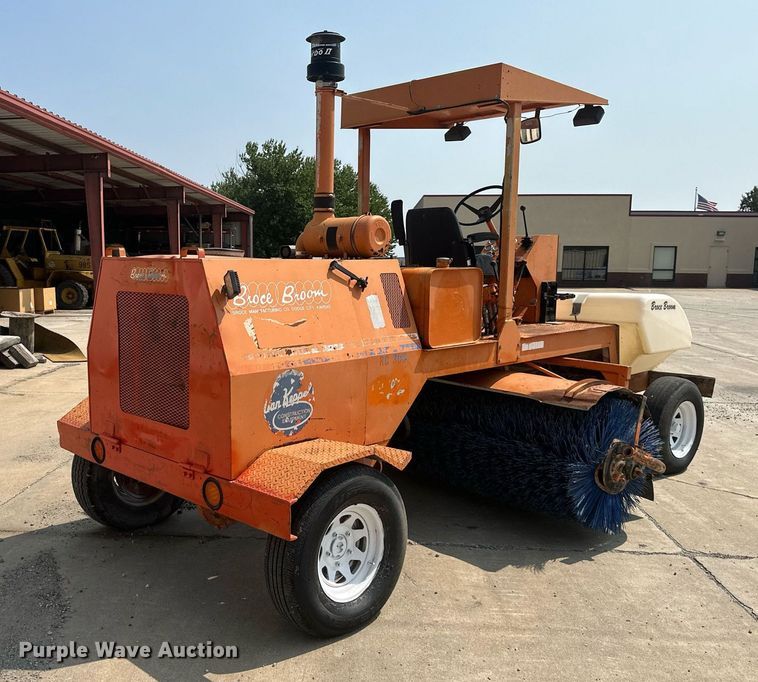 image for item DS2268 Broce RC300 broom