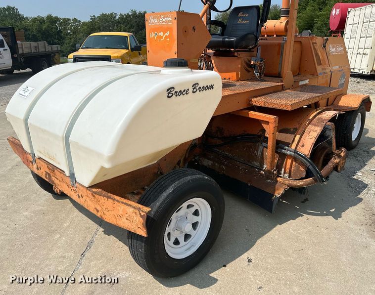 image for item DS2268 Broce RC300 broom