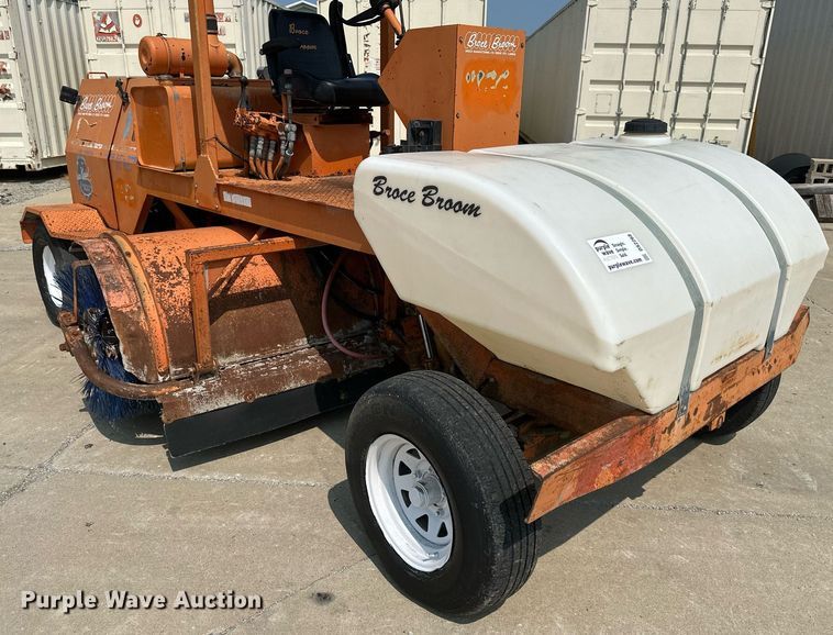 image for item DS2268 Broce RC300 broom