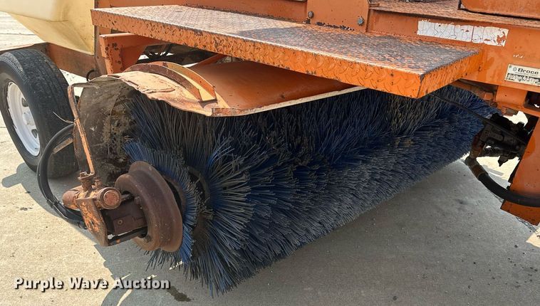 image for item DS2268 Broce RC300 broom