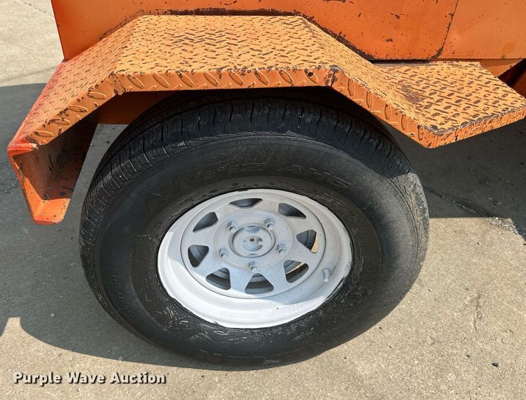 image for item DS2268 Broce RC300 broom