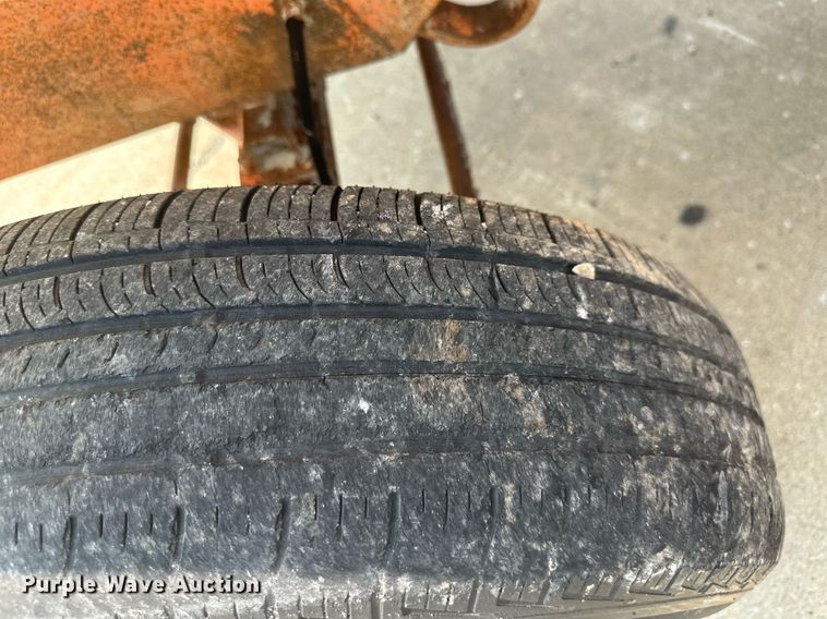 image for item DS2268 Broce RC300 broom