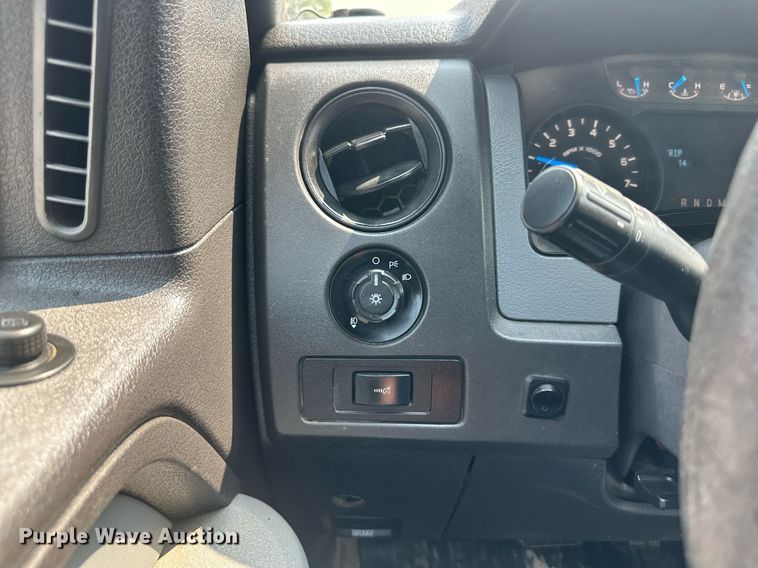 image for item DS2269 2013 Ford F150 pickup truck