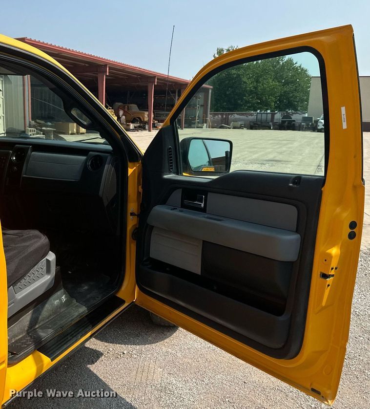 image for item DS2269 2013 Ford F150 pickup truck