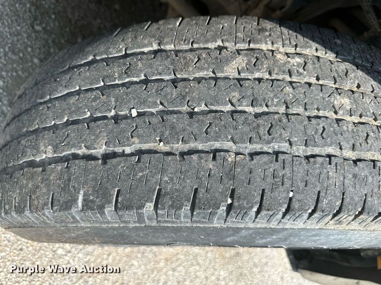 image for item DS2269 2013 Ford F150 pickup truck