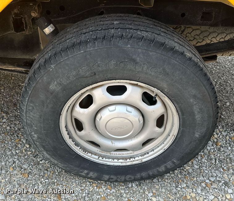 image for item DS2269 2013 Ford F150 pickup truck