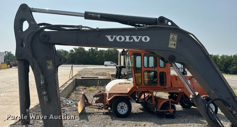 image for item DS2270 Volvo  EC35D mini excavator