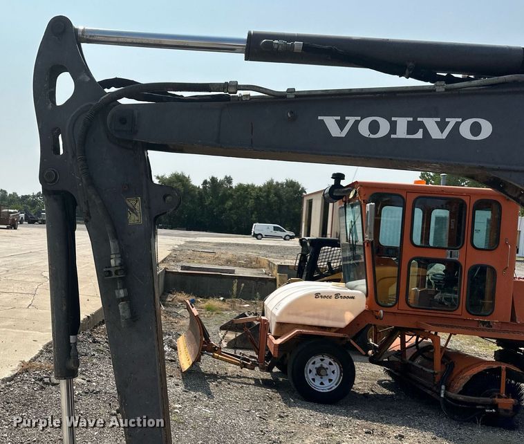 image for item DS2270 Volvo  EC35D mini excavator