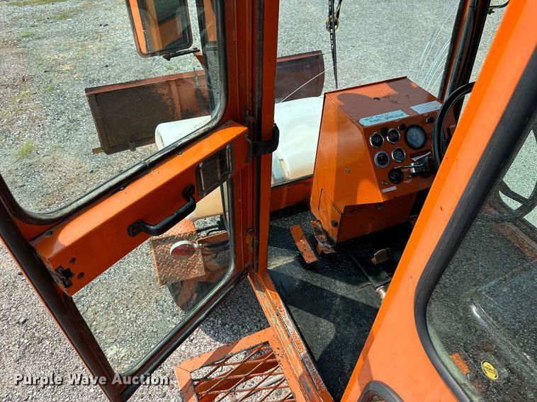 image for item DS2271 2007 Broce RJ350 broom