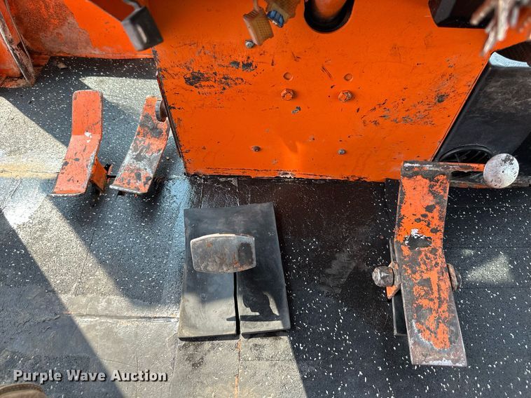 image for item DS2271 2007 Broce RJ350 broom