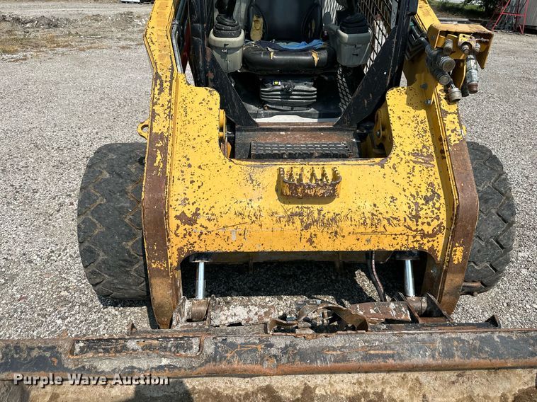 image for item DS2272 2011 Caterpillar 262C skid steer loader