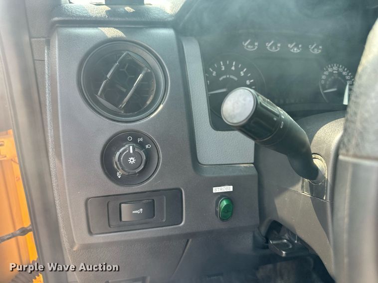 image for item DS2273 2012 Ford F150 XL pickup truck