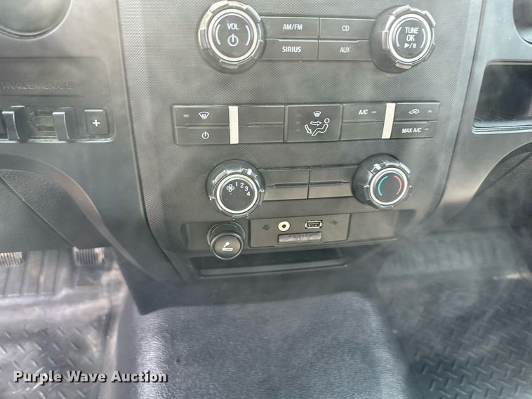 image for item DS2273 2012 Ford F150 XL pickup truck