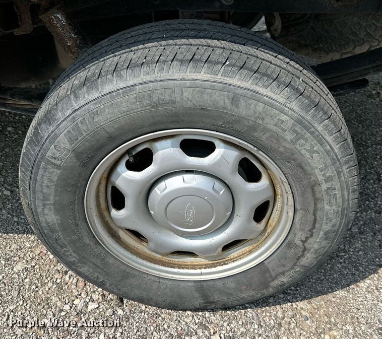 image for item DS2273 2012 Ford F150 XL pickup truck