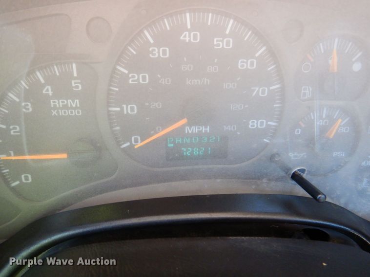 image for item DS5631 2007 GMC C5500 flatbed truck