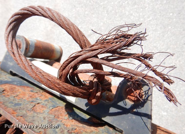 image for item DS5631 2007 GMC C5500 flatbed truck