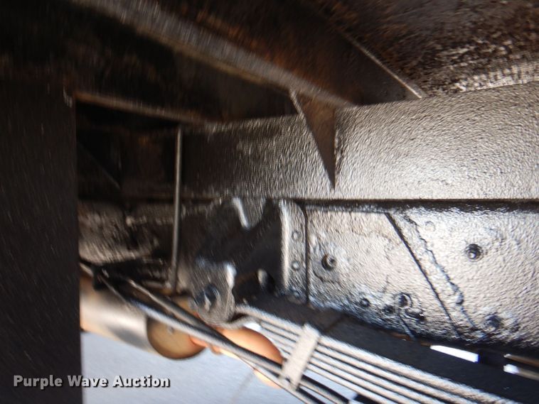 image for item DS5631 2007 GMC C5500 flatbed truck