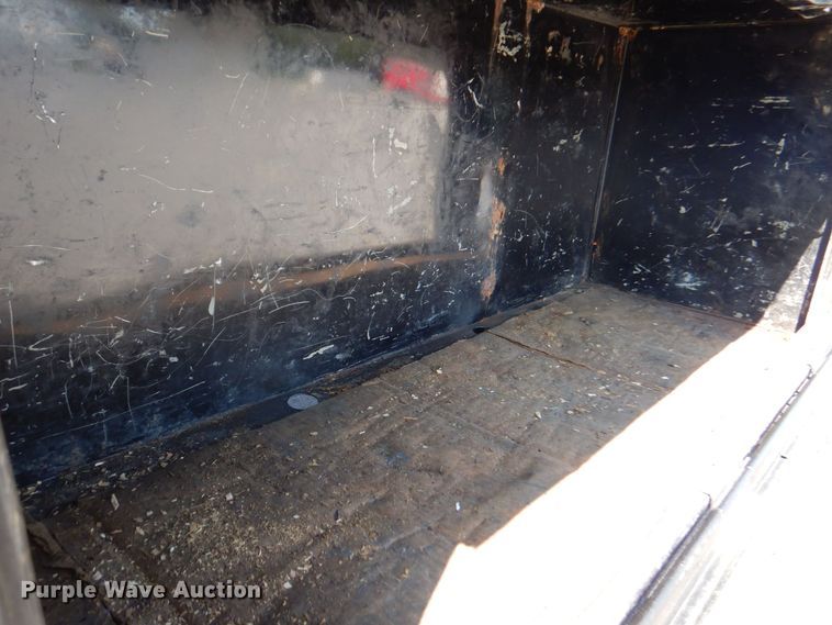 image for item DS5631 2007 GMC C5500 flatbed truck