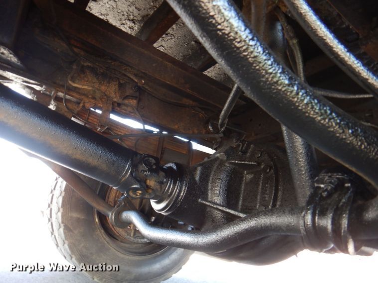 image for item DS5631 2007 GMC C5500 flatbed truck