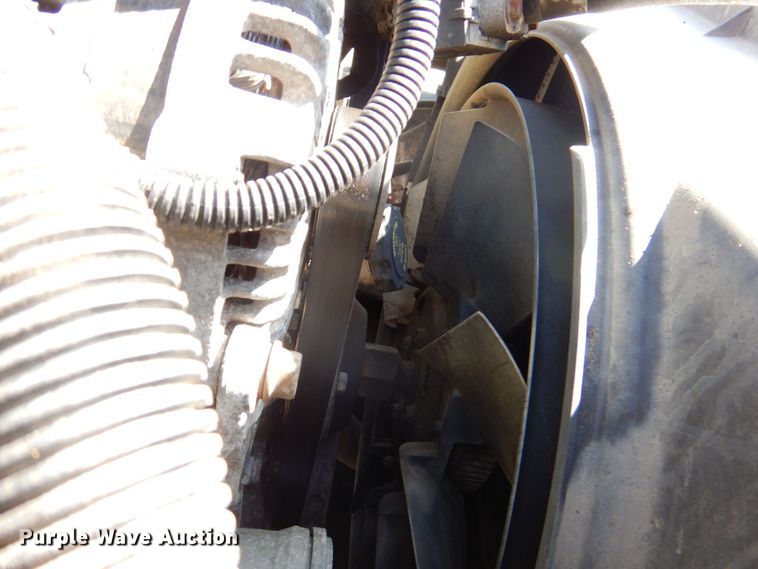 image for item DS5631 2007 GMC C5500 flatbed truck