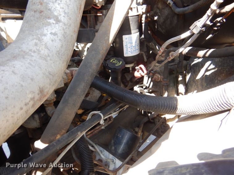 image for item DS5631 2007 GMC C5500 flatbed truck