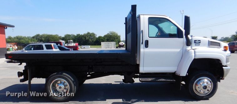 image for item DS5632 2009 Chevrolet  C5500 dump flatbed truck