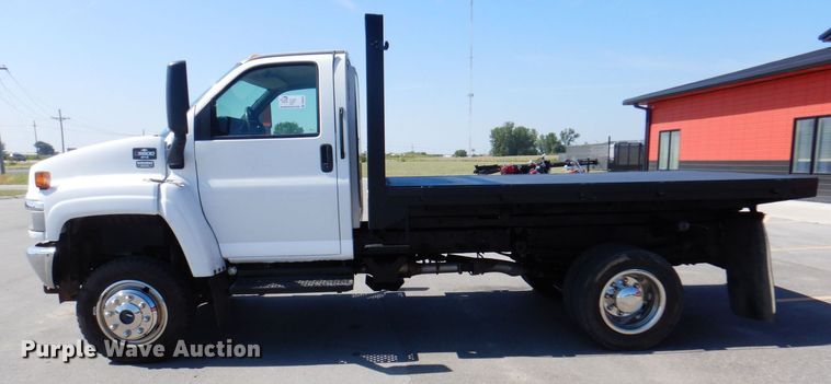 image for item DS5632 2009 Chevrolet  C5500 dump flatbed truck
