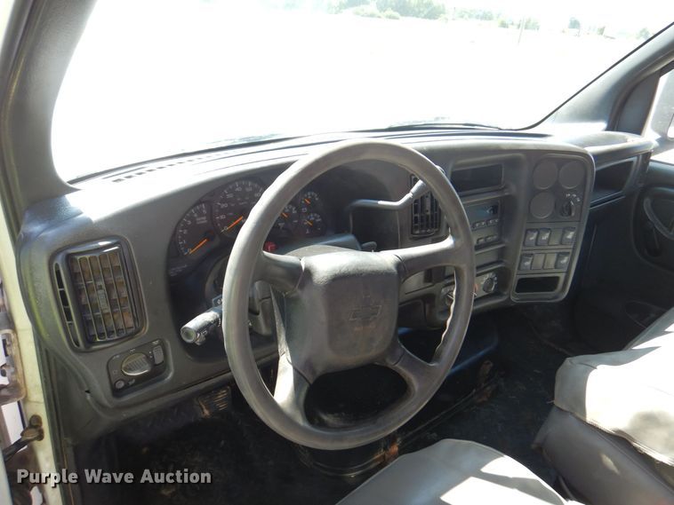 image for item DS5632 2009 Chevrolet  C5500 dump flatbed truck