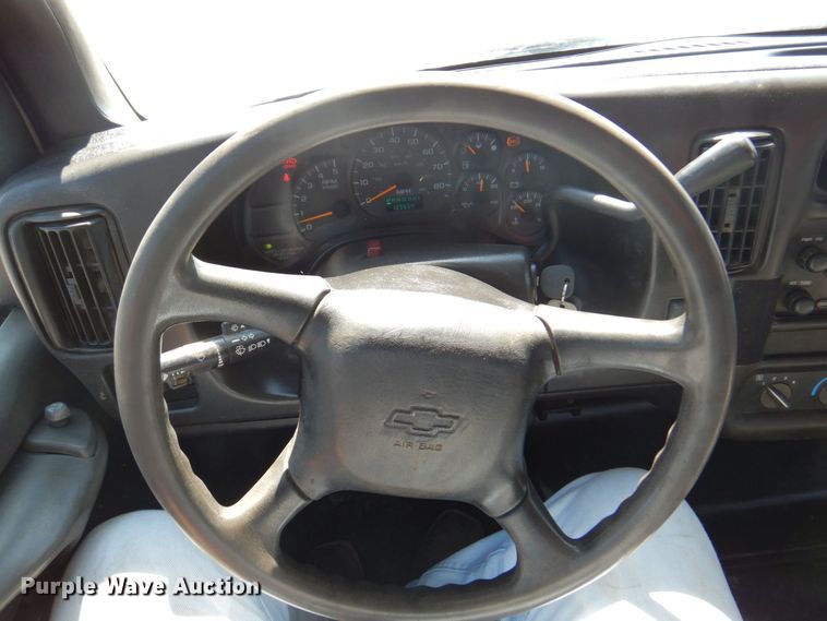 image for item DS5632 2009 Chevrolet  C5500 dump flatbed truck