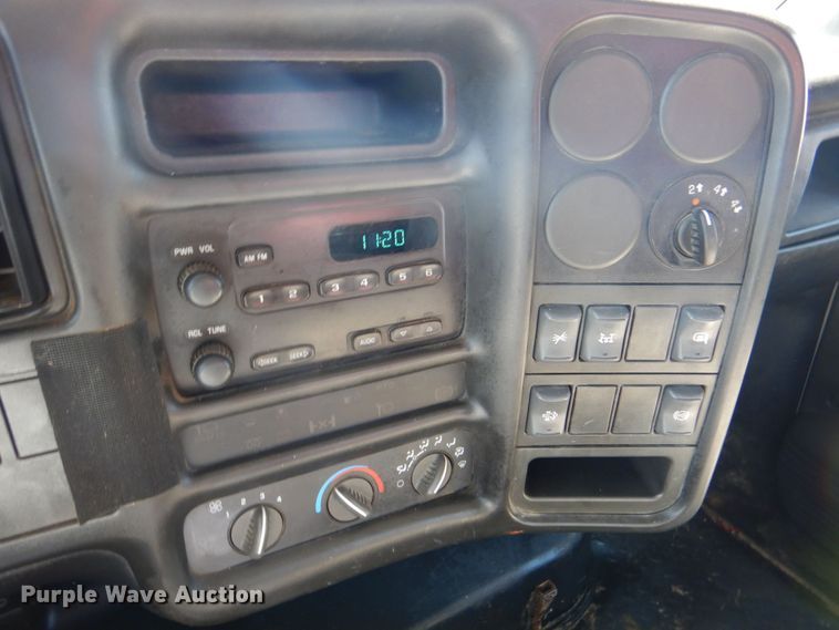 image for item DS5632 2009 Chevrolet  C5500 dump flatbed truck