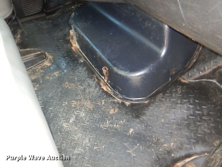 image for item DS5632 2009 Chevrolet  C5500 dump flatbed truck