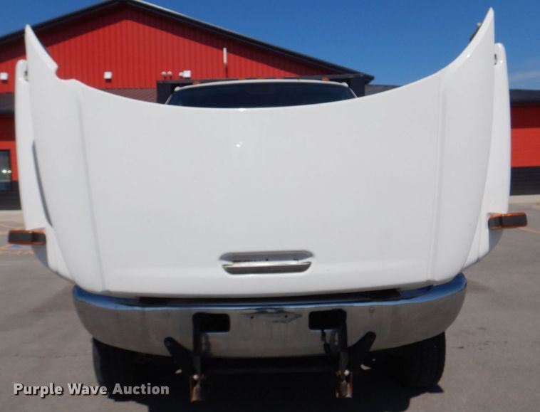 image for item DS5632 2009 Chevrolet  C5500 dump flatbed truck