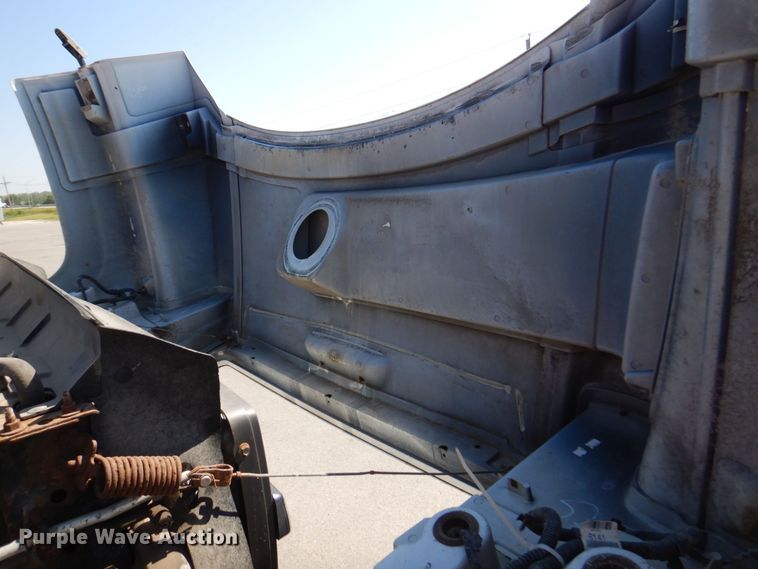 image for item DS5632 2009 Chevrolet  C5500 dump flatbed truck