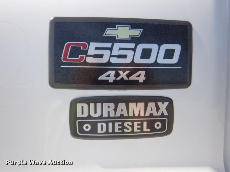 image for item DS5632 2009 Chevrolet  C5500 dump flatbed truck