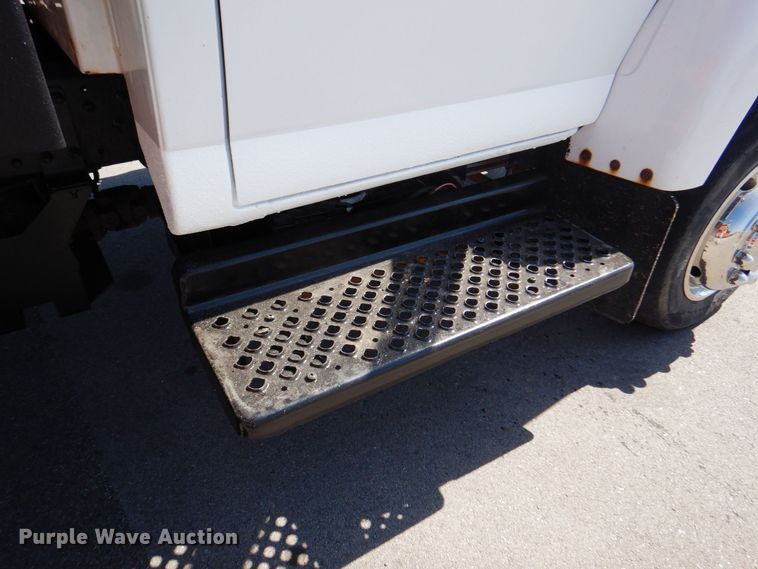 image for item DS5632 2009 Chevrolet  C5500 dump flatbed truck