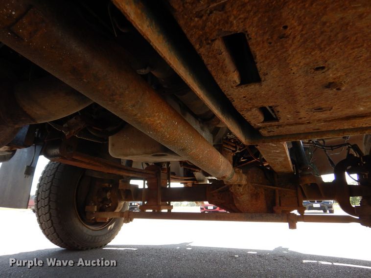 image for item DS5632 2009 Chevrolet  C5500 dump flatbed truck