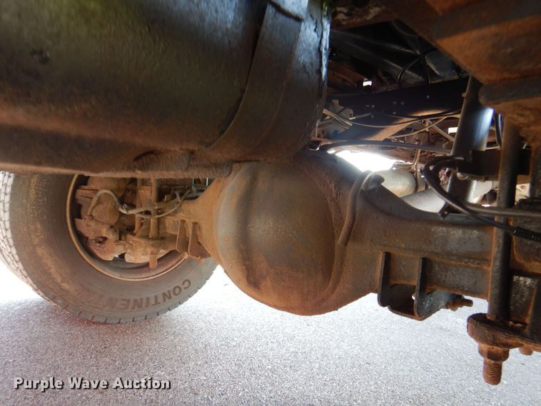 image for item DS5632 2009 Chevrolet  C5500 dump flatbed truck