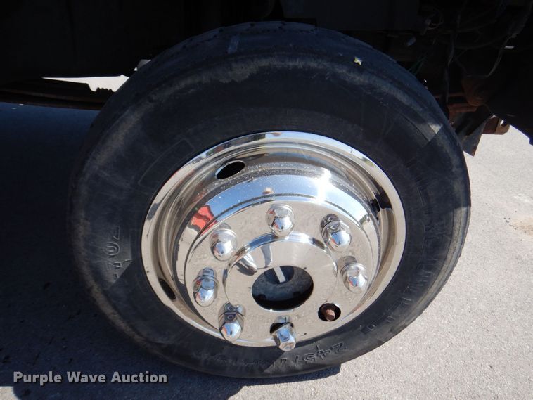 image for item DS5632 2009 Chevrolet  C5500 dump flatbed truck