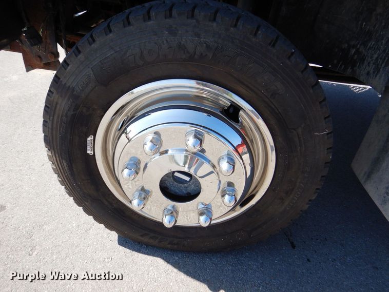 image for item DS5632 2009 Chevrolet  C5500 dump flatbed truck