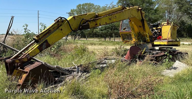 image for item HN9978 Cabot Earthripper 5000  excavator