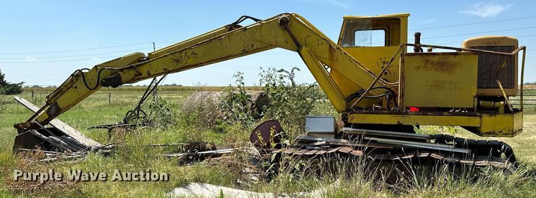 image for item HN9978 Cabot Earthripper 5000  excavator