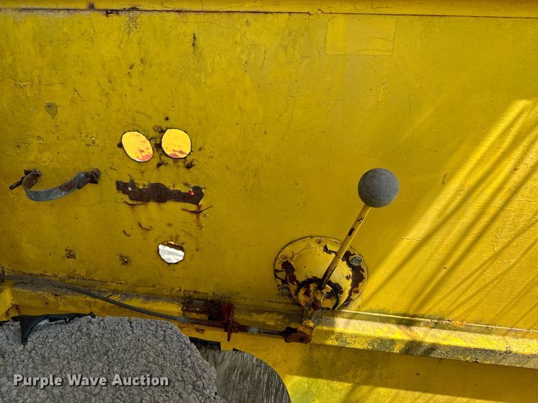 image for item HN9978 Cabot Earthripper 5000  excavator