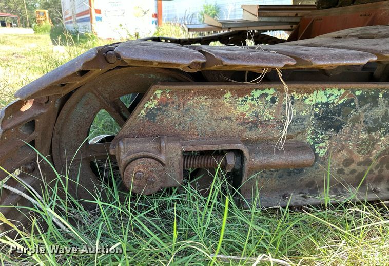 image for item HN9978 Cabot Earthripper 5000  excavator