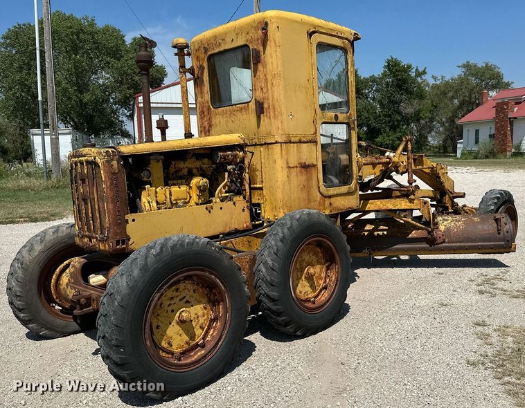 image for item HN9979 1951 Caterpillar 212  rigid frame motor grader