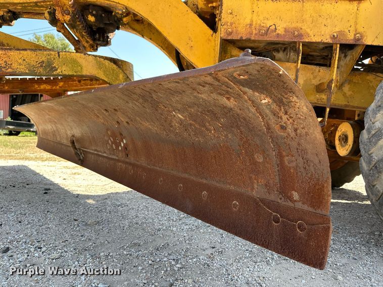 image for item HN9979 1951 Caterpillar 212  rigid frame motor grader