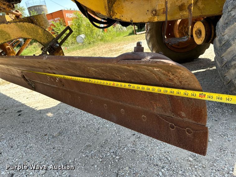 image for item HN9979 1951 Caterpillar 212  rigid frame motor grader