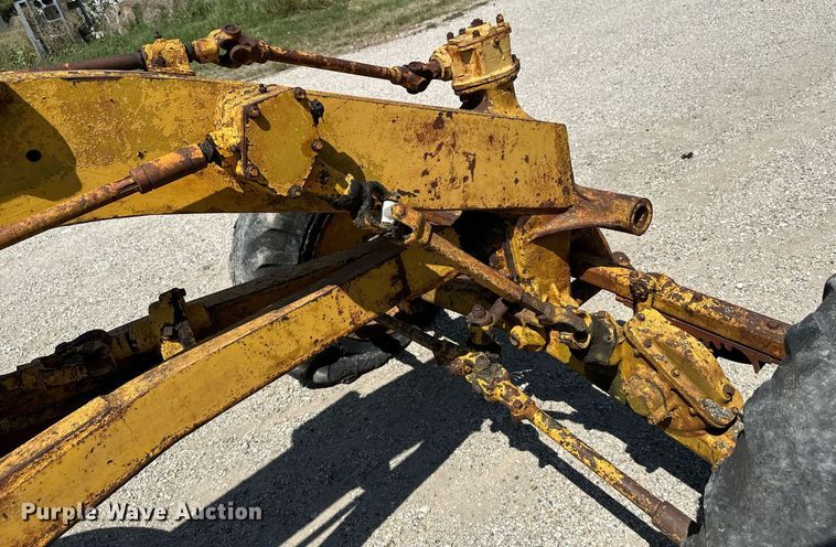 image for item HN9979 1951 Caterpillar 212  rigid frame motor grader