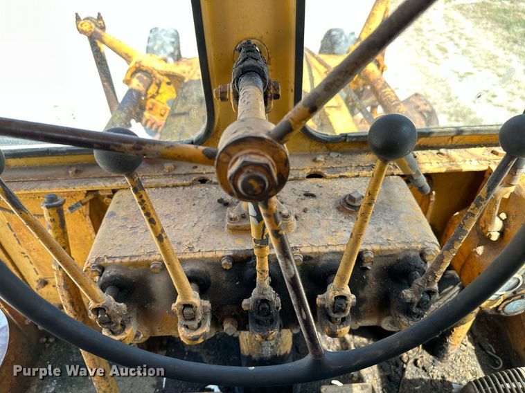 image for item HN9979 1951 Caterpillar 212  rigid frame motor grader