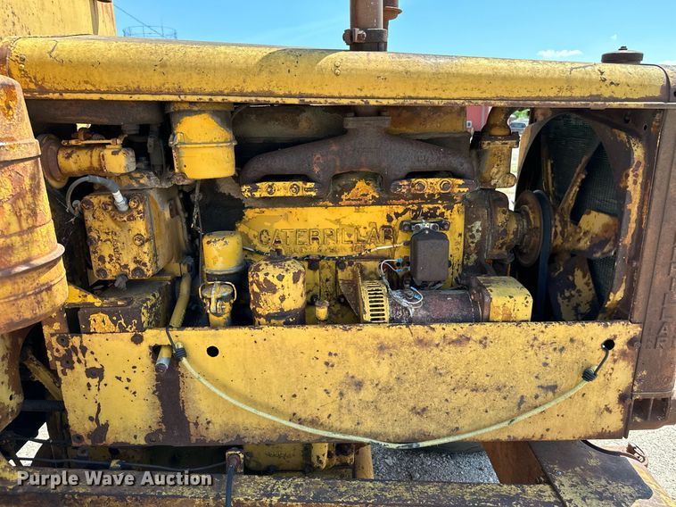 image for item HN9979 1951 Caterpillar 212  rigid frame motor grader