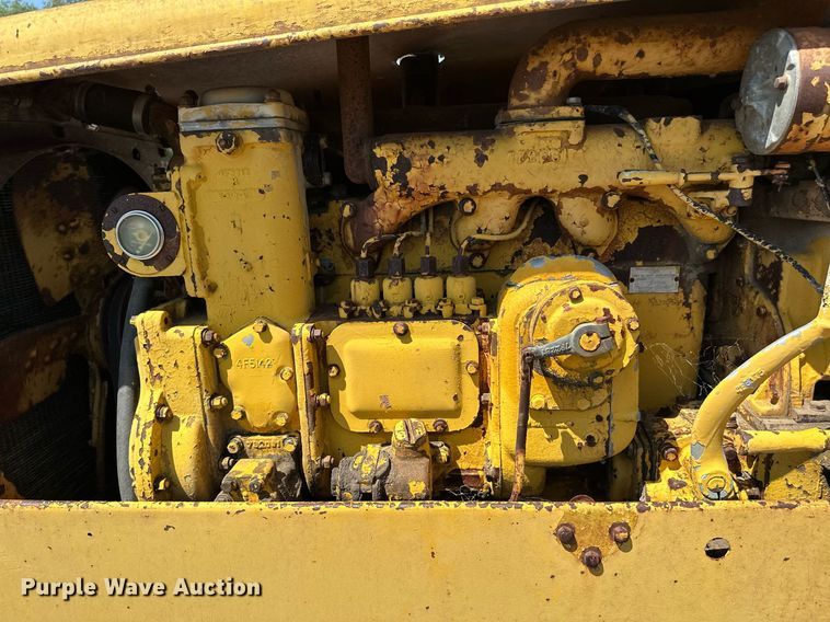 image for item HN9979 1951 Caterpillar 212  rigid frame motor grader